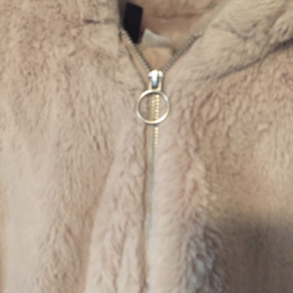 Divided faux fur jacket - Picture 2 of 6